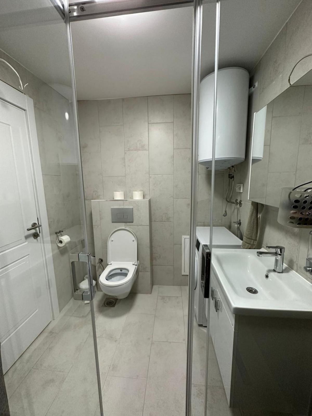 Imperial Apartment *